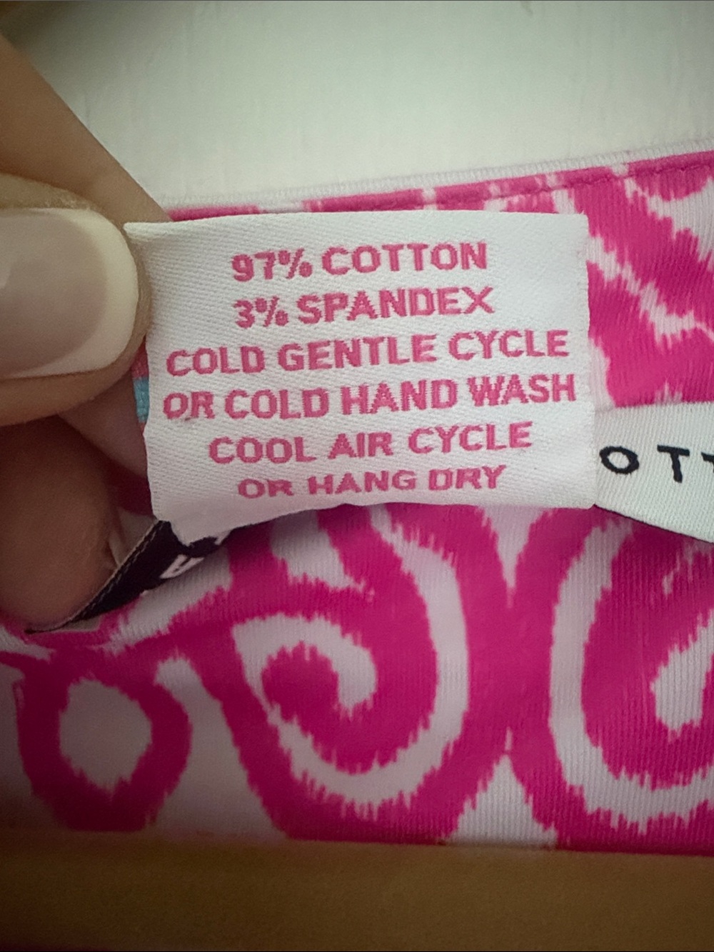LIKE NEW Gretchen Scott Designs Hot Pink and White Ikat-Style Tunic, Size XL - Picture 3 of 7